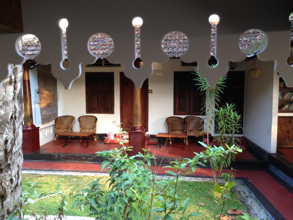Ambadis Villas Kodungallur Exterior photo